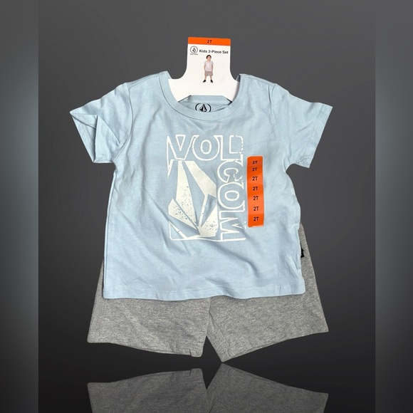 Volcom Kids Light Blue T-Shirt and Gray Shorts Set Size 2T. - Picture 1 of 2